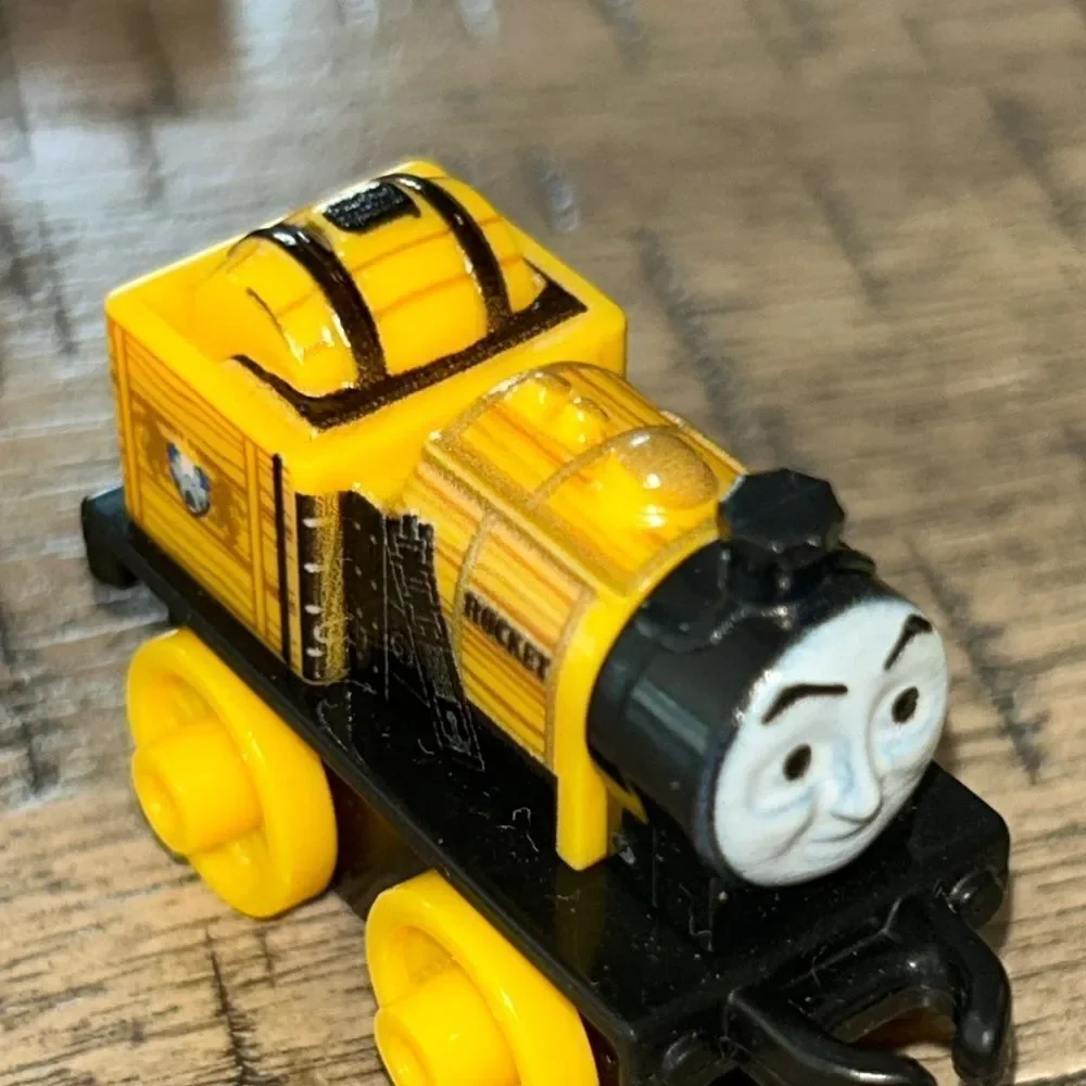 Thomas & Friends 15 piece Mini Train 🚂 Set P36D